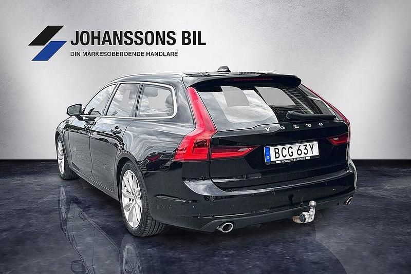 Begagnad Volvo V90 150 HK (110 kW) 2019 Svart Kombi