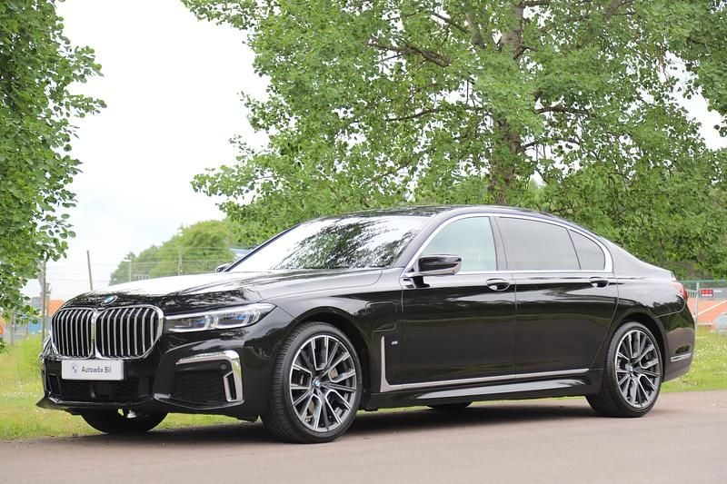 Begagnad BMW 745e Comfort Edition 2020 Svart Sedan