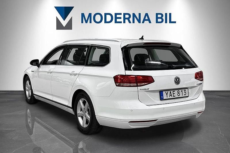 Begagnad VW Passat 120 HK (88 kW) 2015 Vit Kombi