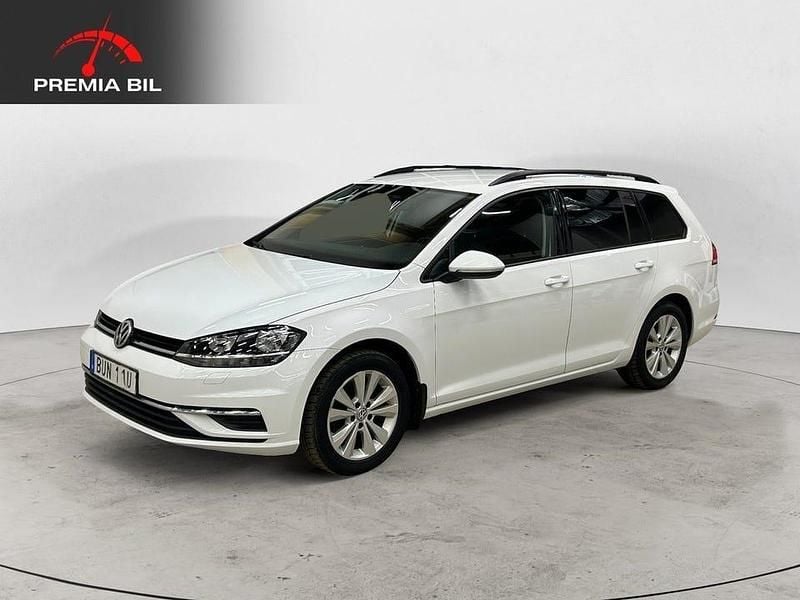 Begagnad VW Golf VII 116 HK (85 kW) 2019 Vit Kombi