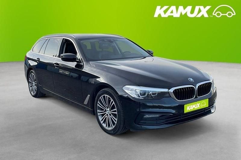 Svart Begagnad 2020 BMW 520 Sport Line Kombi | 247 900 kr (Bra pris) - Bild 1/4