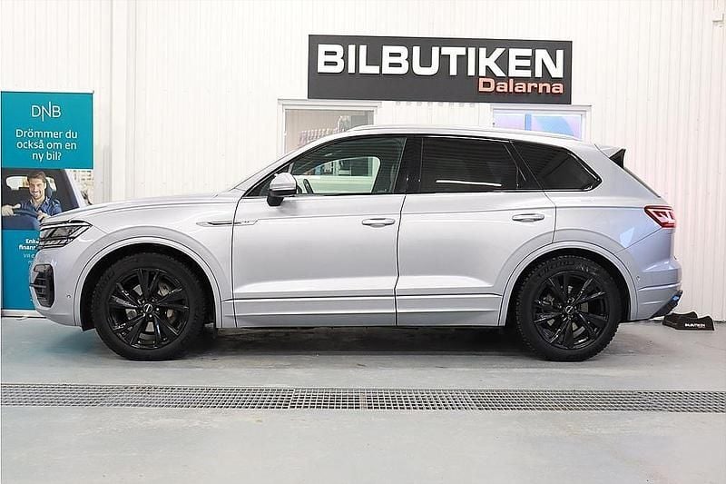 Begagnad VW Touareg R-line 286 HK (210 kW) 2019 Silver SUV