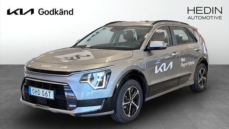 Begagnad 2025 Kia Niro SUV | 359 900 kr (Superpris) - Bild 1/4