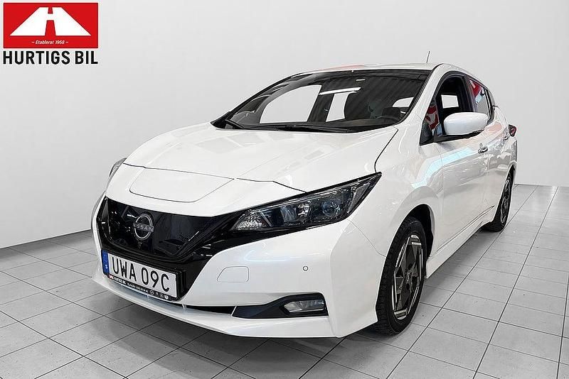 Vit Begagnad 2022 Nissan Leaf Acenta Halvkombi | 174 900 kr (Bra pris) - Bild 1/4