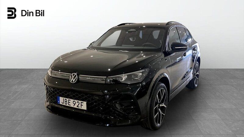 Svart Ny 2025 VW Tiguan R-line SUV | 592 000 kr (Lite dyr) - Bild 1/4