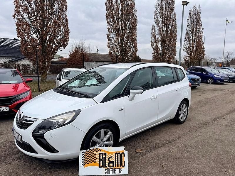 Vit Begagnad 2013 Opel Zafira Tourer Enjoy Minibuss | 83 800 kr (Marknadspris) - Bild 1/4