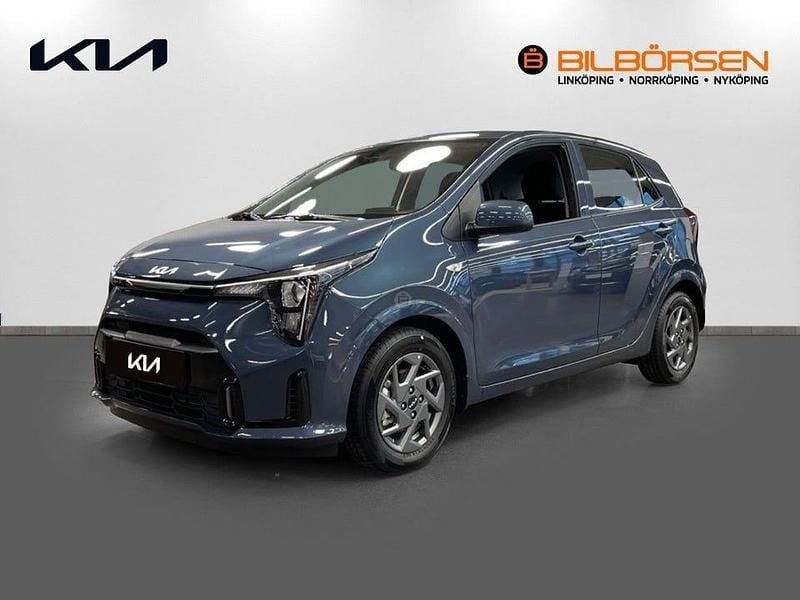 Smoke blue Ny 2025 Kia Picanto Halvkombi | 201 900 kr (Marknadspris) - Bild 1/4