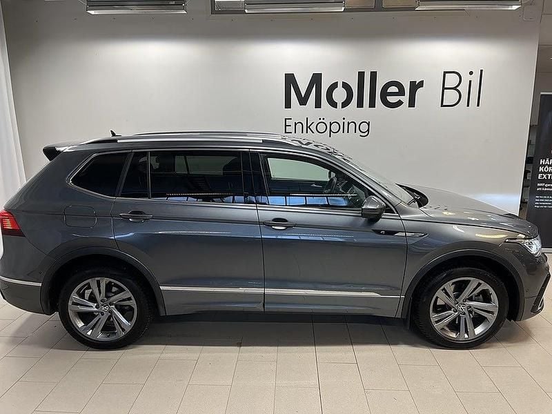 Begagnad VW Tiguan Allspace R-line 193 HK (141 kW) 2024 Platinum grey metallic SUV