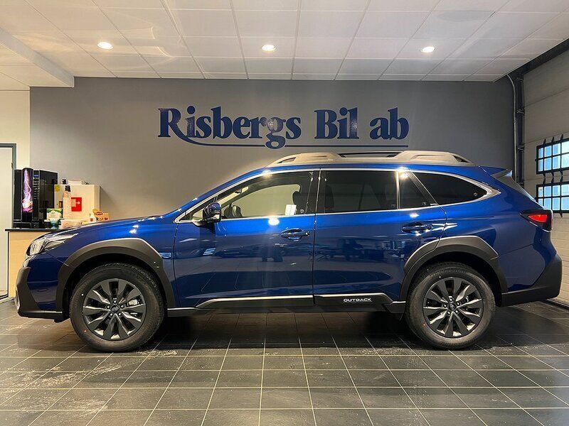Blå Ny 2024 Subaru Outback SUV | 451 800 kr - Bild 1/4