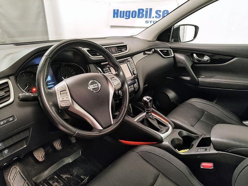 Begagnad Nissan Qashqai Tekna 111 HK (81 kW) 2014 Grå (gråmetallic) SUV