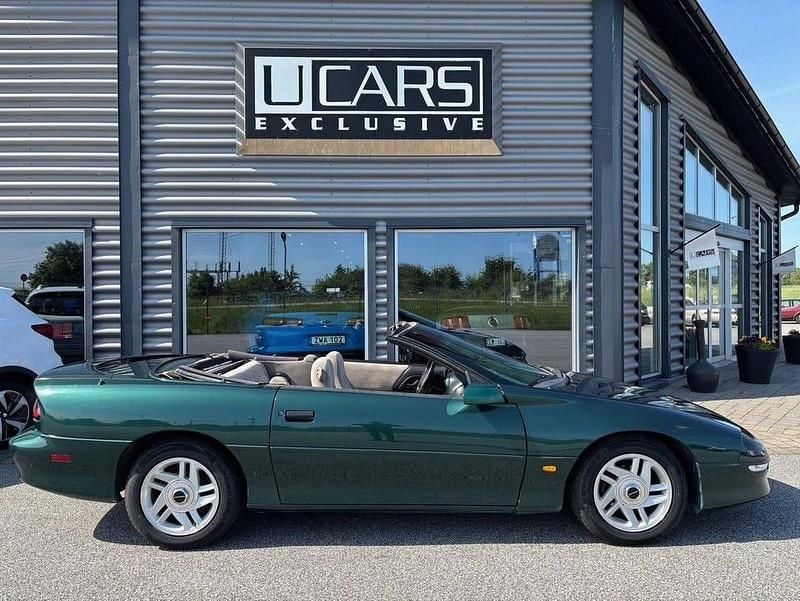 Begagnad Chevrolet Camaro 203 HK (149 kW) 1997 Mörkgrön Cab