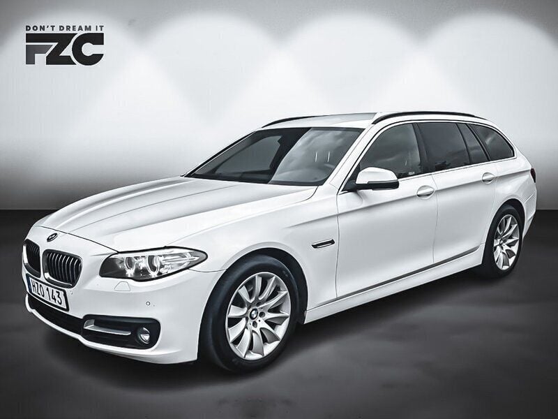 Vit Begagnad 2016 BMW 520 Kombi | 159 900 kr (Marknadspris) - Bild 1/4