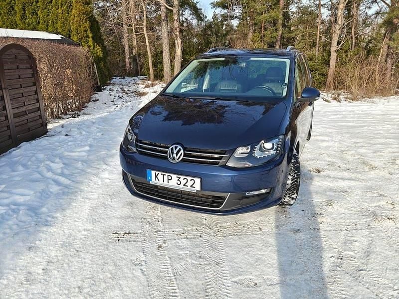 Begagnad VW Sharan 140 HK (102 kW) 2015 Minibuss