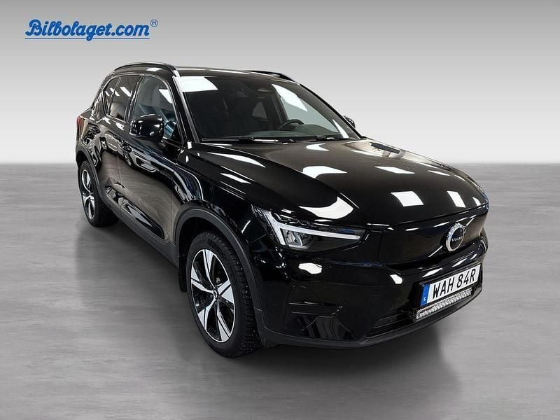 Begagnad Volvo XC40 Core 175 kW (238 HK) 2023 Svart SUV