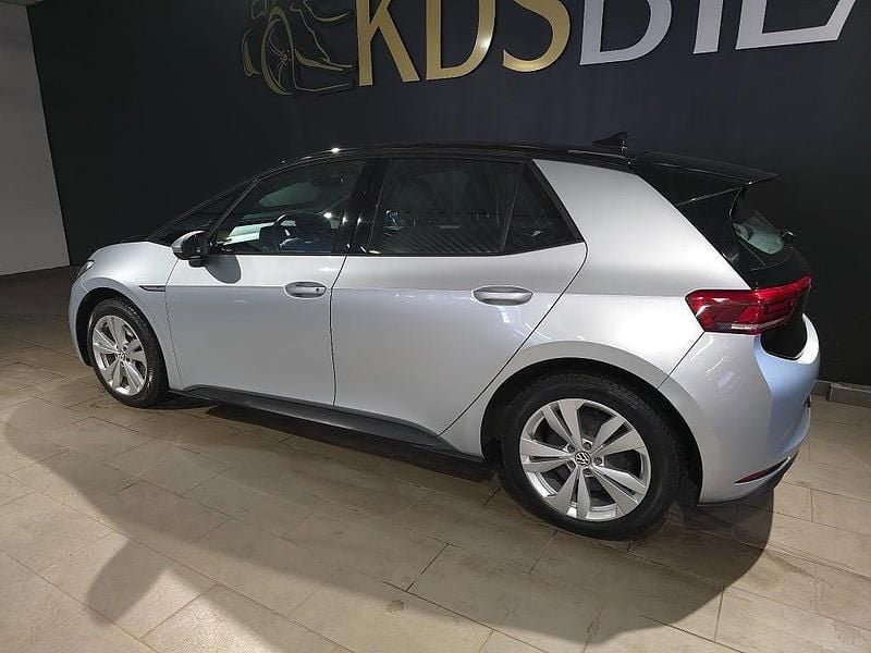 Begagnad VW ID.3 Pro Performance 150 kW (204 HK) 2020 Silver Halvkombi