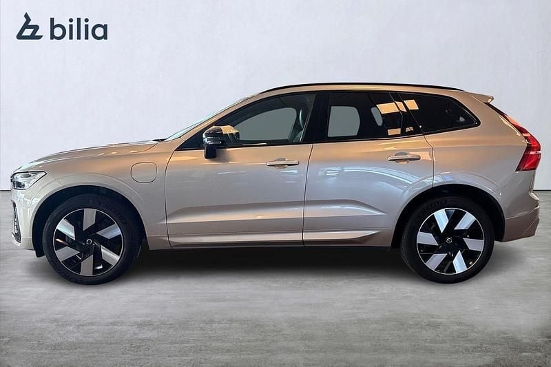 Begagnad Volvo XC60 Plus 355 HK (261 kW) 2023 Grå SUV