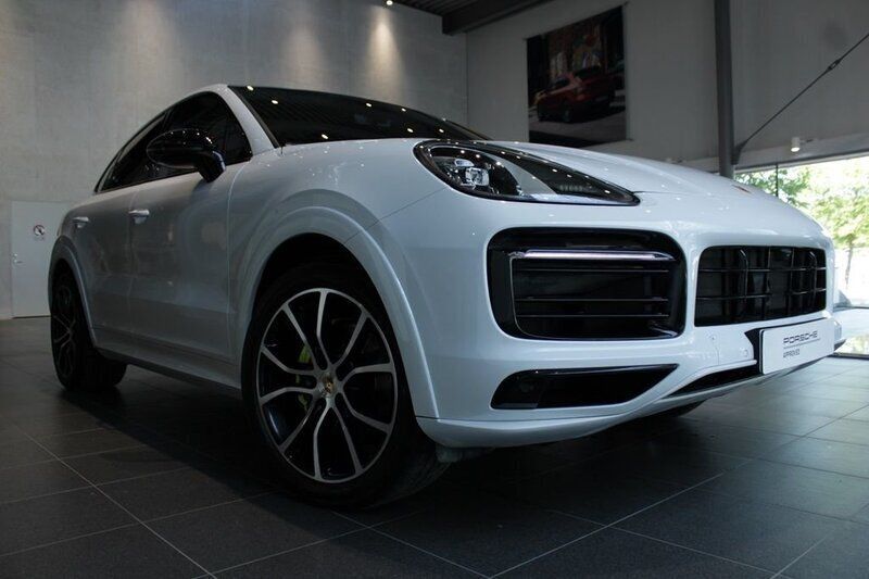 Vit Begagnad 2023 Porsche Cayenne Platinum Edition SUV | 895 000 kr (Marknadspris) - Bild 1/2