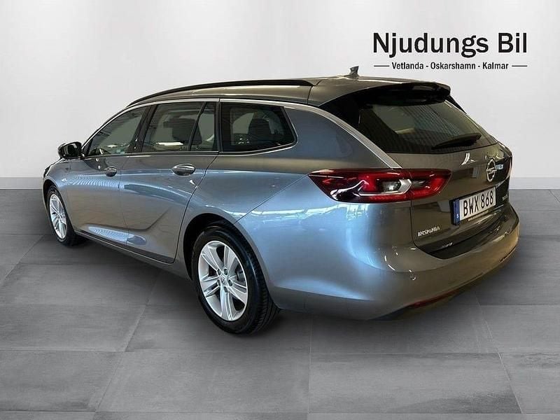 Begagnad Opel Insignia Enjoy 165 HK (121 kW) 2018 Grå Kombi