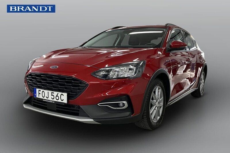 Röd Begagnad 2022 Ford Focus Active Halvkombi | 189 900 kr (Marknadspris) - Bild 1/4