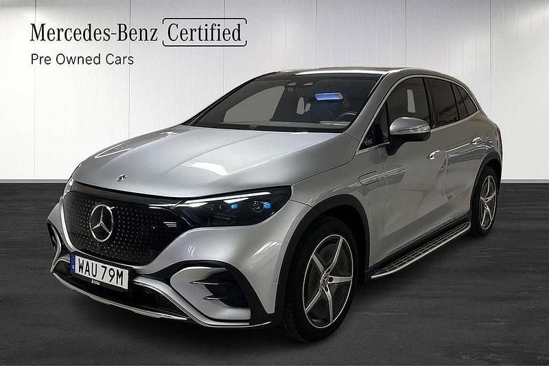 Silver Begagnad 2023 Mercedes EQE500 Premium SUV | 769 900 kr - Bild 1/4