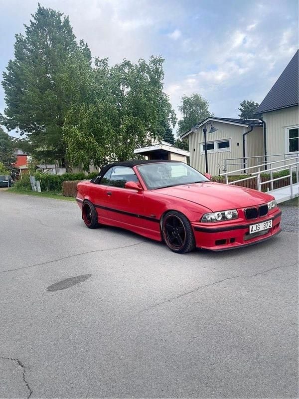 Begagnad 1994 BMW 318 Cabriolet Cab | 35 000 kr - Bild 1/4