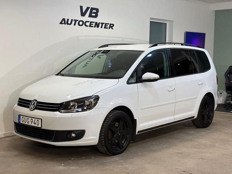 Begagnad VW Touran 140 HK (102 kW) 2015 Vit Minibuss