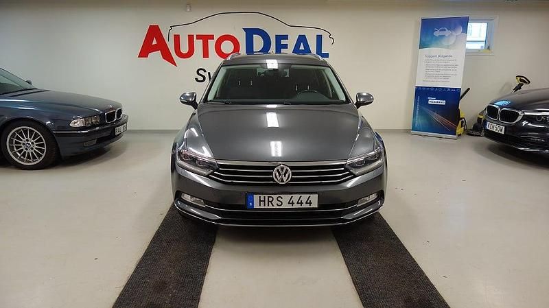 Begagnad VW Passat GT 190 HK (139 kW) 2015 Grå Kombi