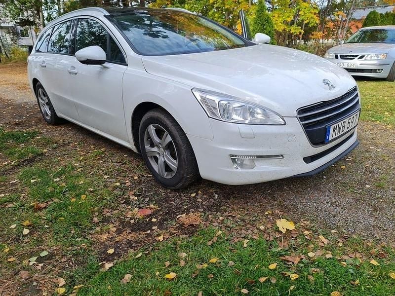 Vit Begagnad 2013 Peugeot 508 Kombi | 59 999 kr (Marknadspris) - Bild 1/4