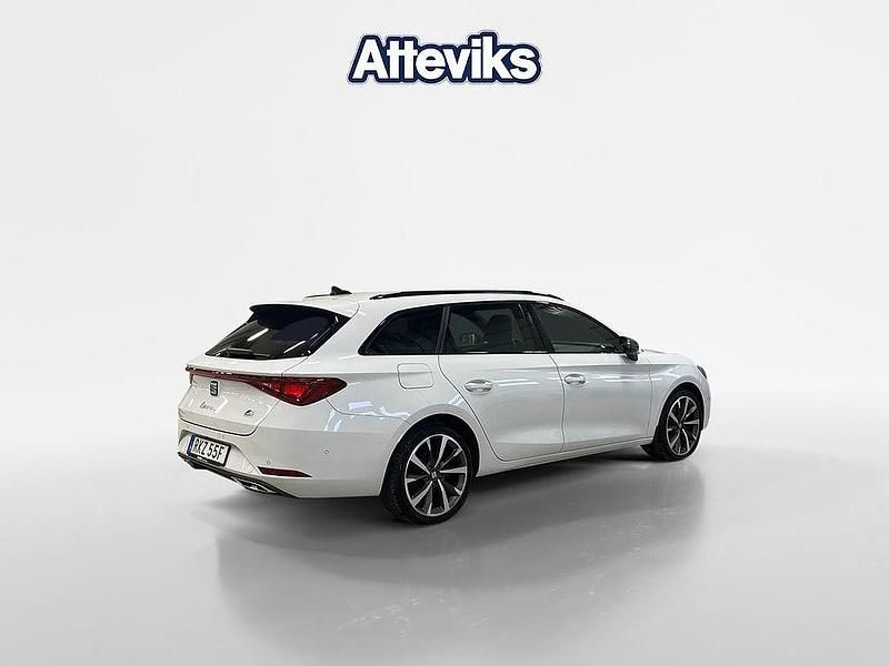 Begagnad Seat Leon 150 HK (110 kW) 2021 Vit Kombi