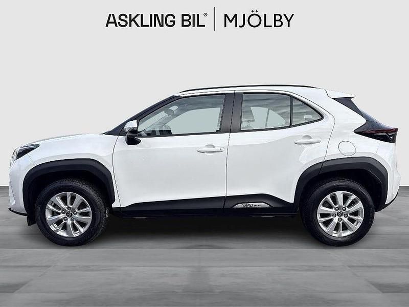 Begagnad Toyota Yaris Hybrid Active 116 HK (85 kW) 2023 Vit