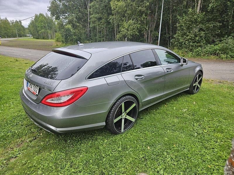 Silver Begagnad 2013 Mercedes CLS350 Shooting Brake AMG Kombi | 139 000 kr (Superpris) - Bild 1/4