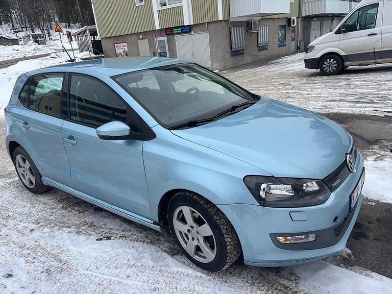 Begagnad VW Polo 75 HK (55 kW) 2010 Halvkombi