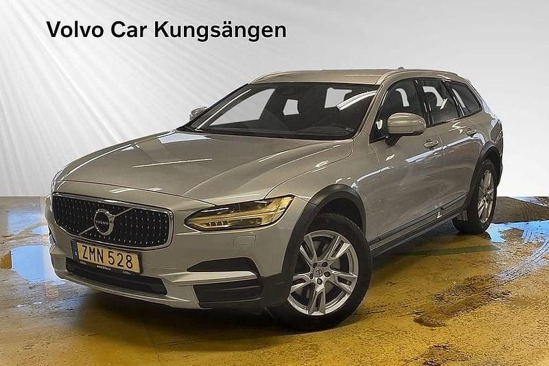 Brun Begagnad 2018 Volvo V90 CC Kombi | 284 900 kr (Marknadspris) - Bild 1/3