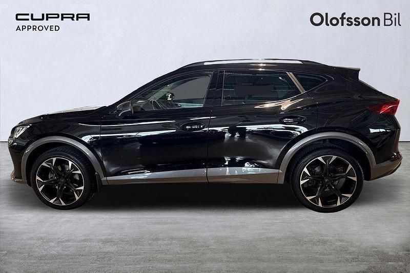 Svart Begagnad 2022 Cupra Formentor SUV | 259 900 kr (Marknadspris) - Bild 1/4