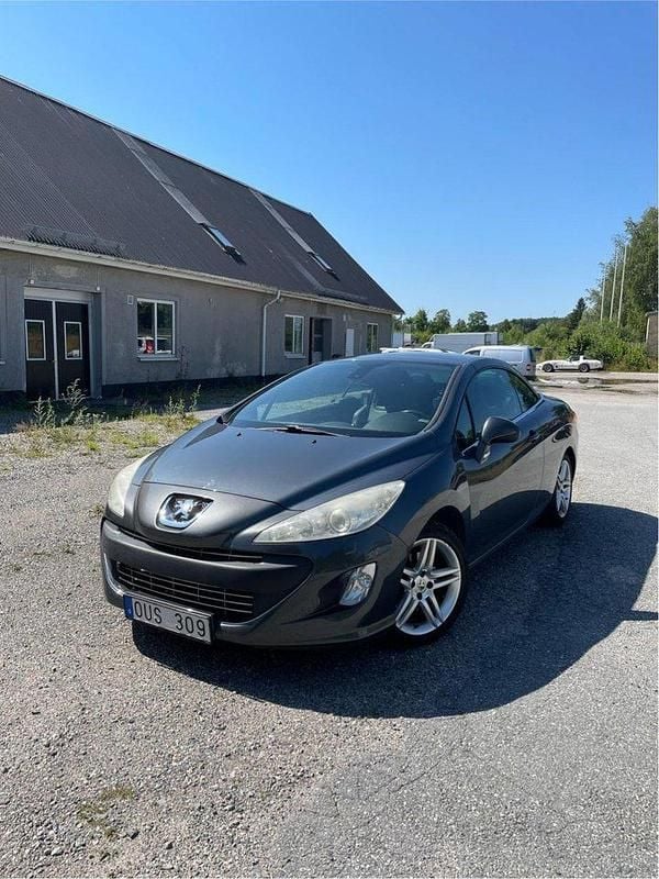 Grå Begagnad 2009 Peugeot 308 CC Cab | 74 900 kr (Marknadspris) - Bild 1/4