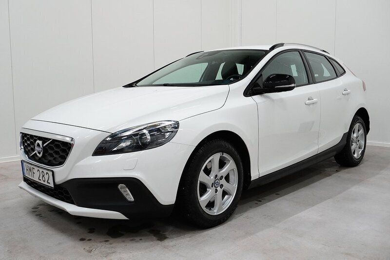 Vit Begagnad 2014 Volvo V40 CC Momentum Kombi | 138 900 kr (Marknadspris) - Bild 1/4