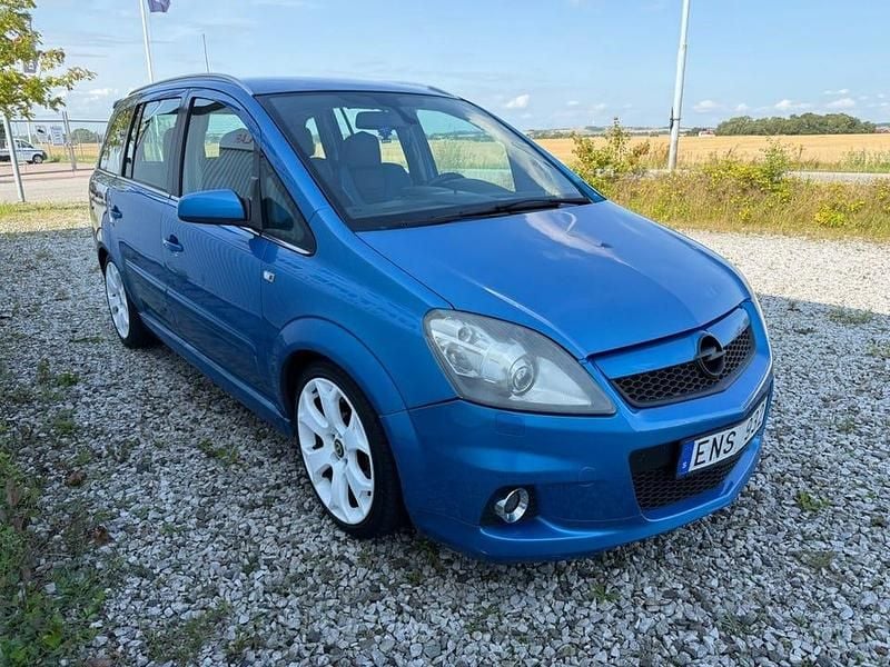 Begagnad Opel Zafira OPC 240 HK (176 kW) 2008 Blå Minibuss