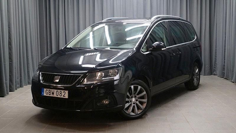 Svart Begagnad 2015 Seat Alhambra Minibuss | 149 000 kr (Marknadspris) - Bild 1/4