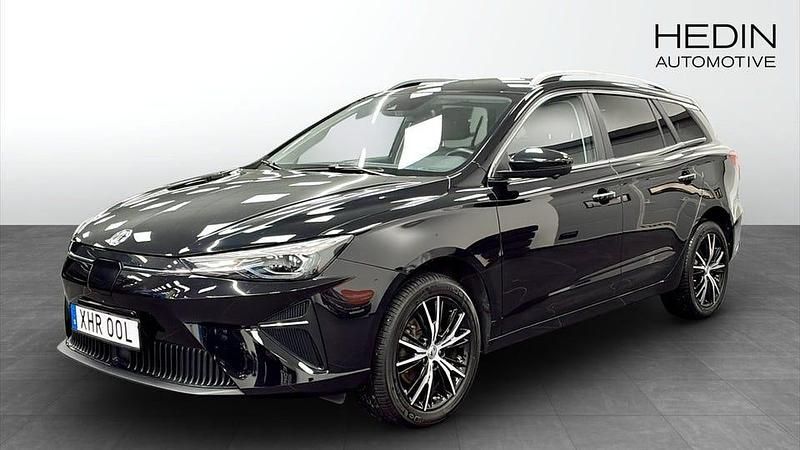 Svart Begagnad 2022 MG MG5 EV Luxury Kombi | 214 900 kr (Marknadspris) - Bild 1/4