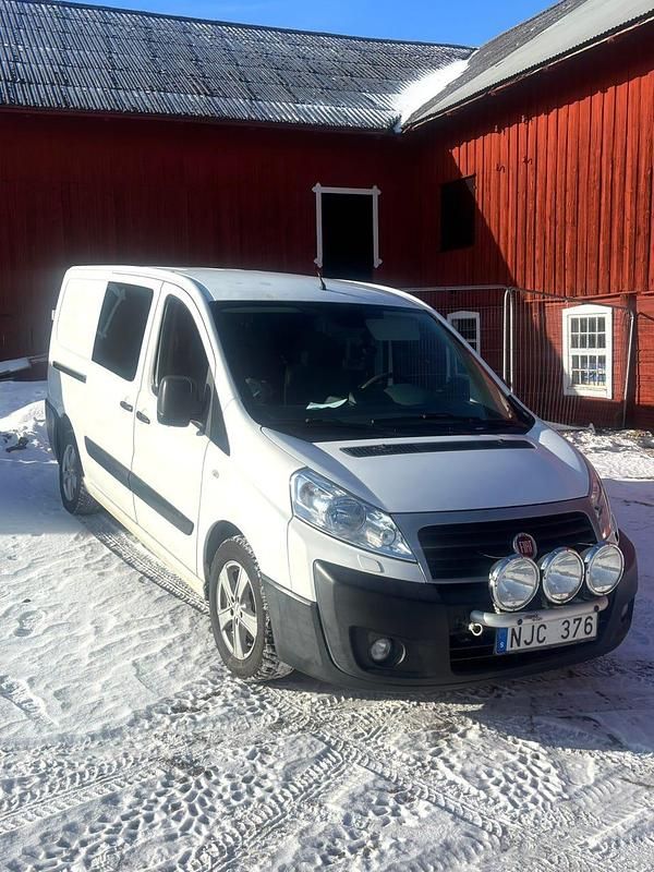 Begagnad Fiat Scudo 128 HK (94 kW) 2013
