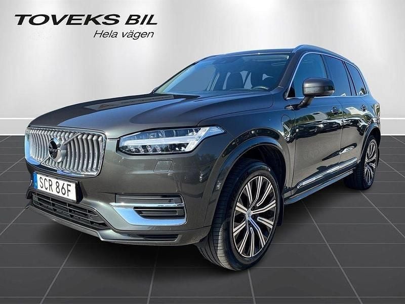 Mörkgrå (brun) Begagnad 2021 Volvo XC90 Inscription SUV | 499 900 kr (Bra pris) - Bild 1/4