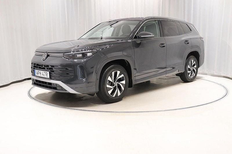 Silver Ny 2025 VW Tayron Edition SUV | 554 800 kr (Marknadspris) - Bild 1/4