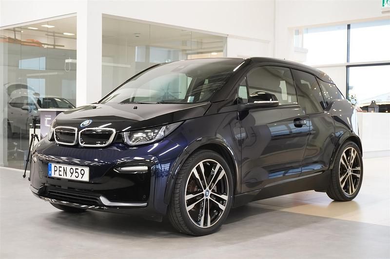 Okänd Begagnad 2021 BMW i3 Comfort Edition Halvkombi | 279 800 kr (Marknadspris) - Bild 1/4