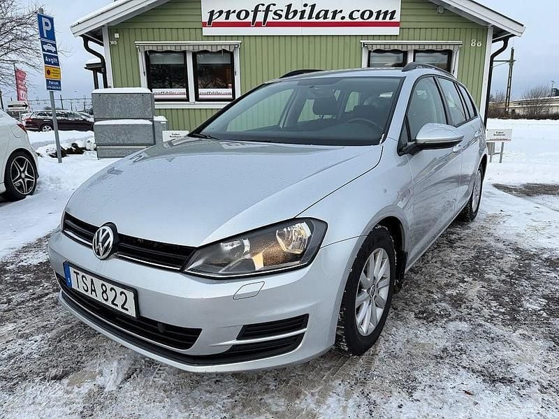 Begagnad VW Golf VII 105 HK (77 kW) 2014 Silver Kombi