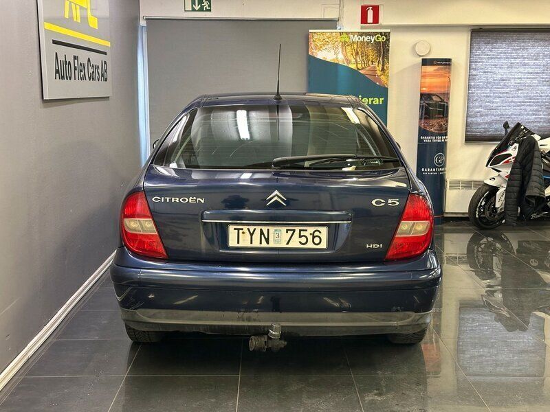Begagnad Citroën C5 109 HK (80 kW) 2003 Mörkblå Halvkombi