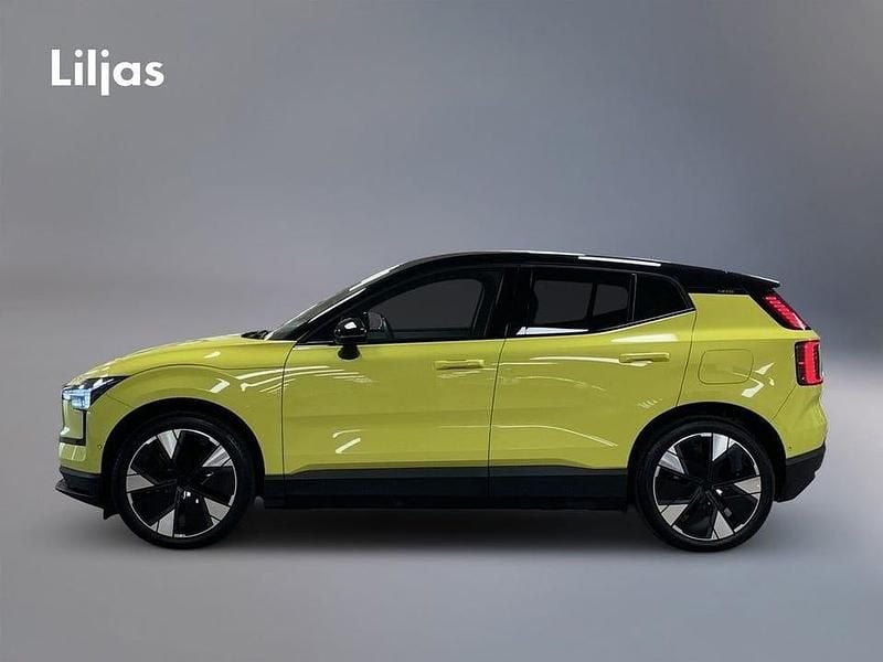 Begagnad Volvo EX30 Performance 319 kW (434 HK) 2023 Gul SUV