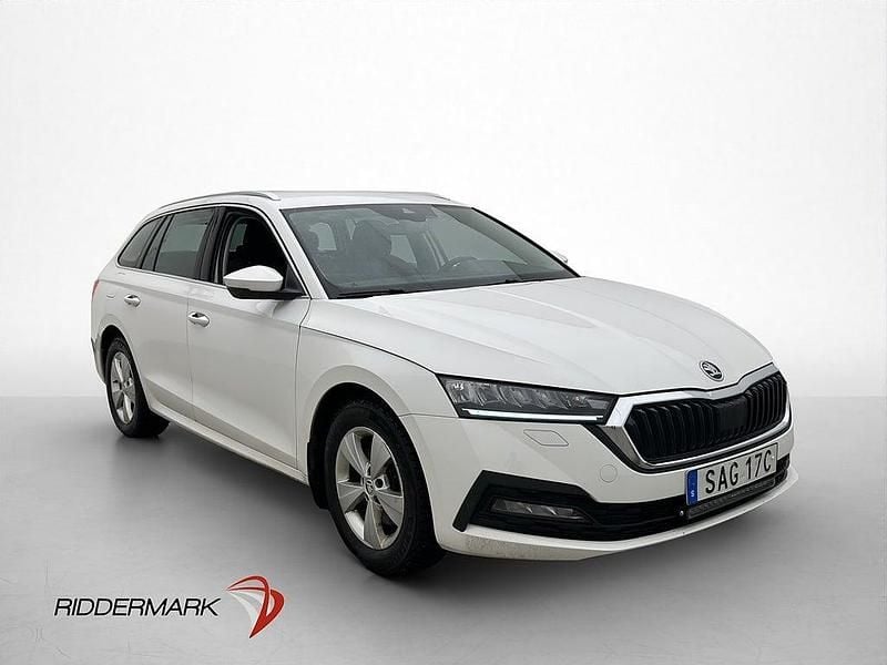Begagnad Skoda Octavia Ambition 150 HK (110 kW) 2022 Vit Kombi