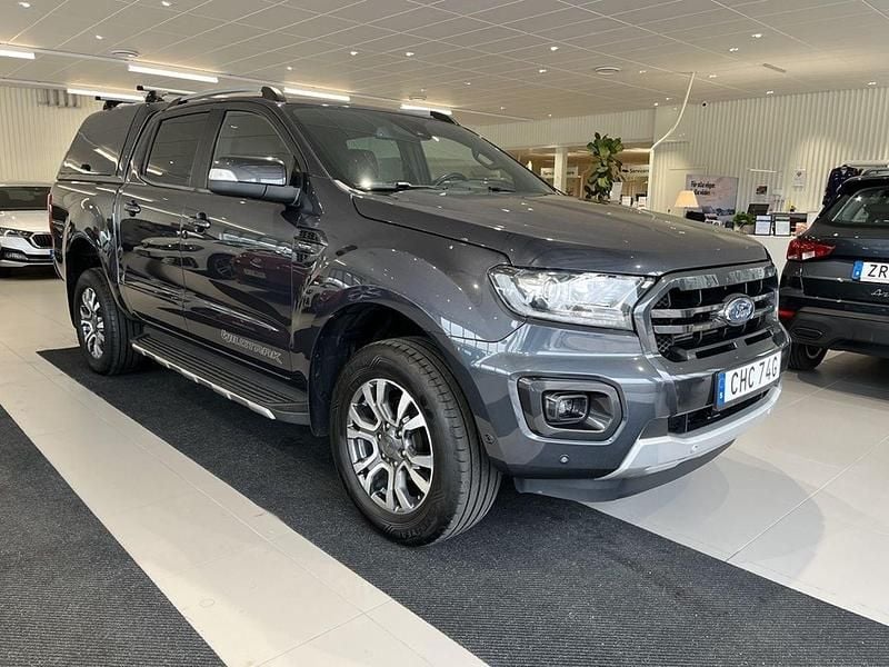 Grå Begagnad 2020 Ford Ranger Wildtrack Pickup | 339 000 kr (Marknadspris) - Bild 1/4