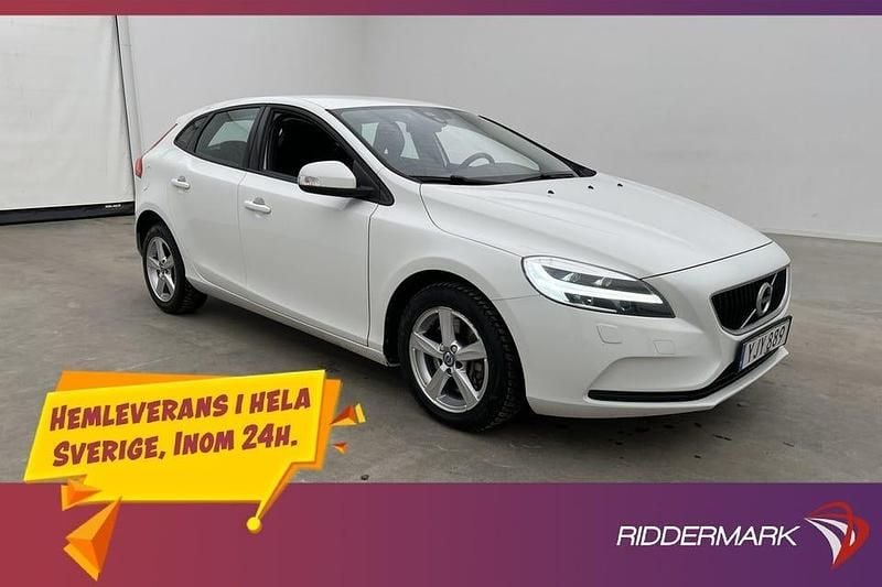 Begagnad Volvo V40 Kinetic 122 HK (89 kW) 2017 Vit Halvkombi