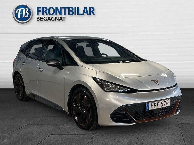 Silver Begagnad 2023 Cupra Born e-Boost Halvkombi | 309 900 kr (Marknadspris) - Bild 1/3